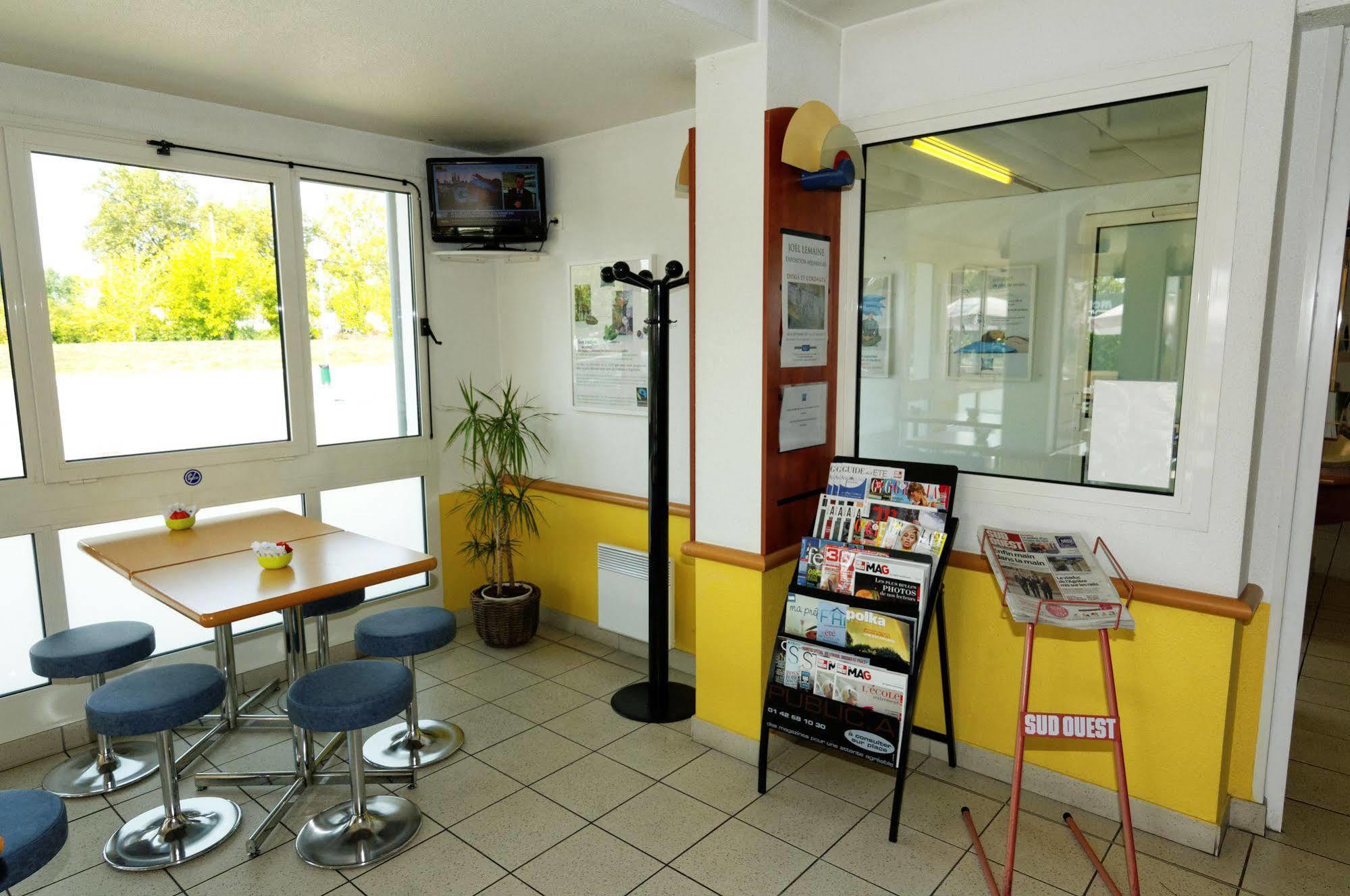 Ibis Budget Rochefort 외부 사진